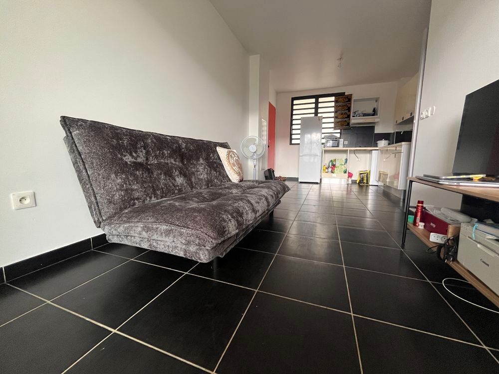 Vente Appartement À vendre – Appartement T2 avec varangue et parking – Saint-Denis Saint-denis