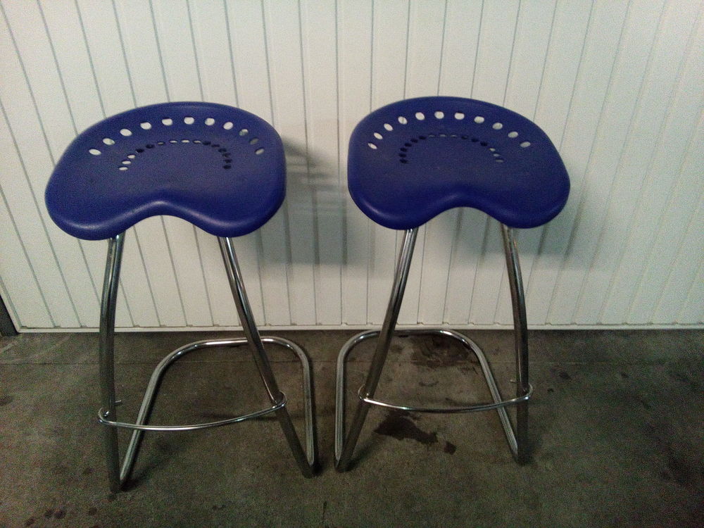 Lot de deux chaises hautes type bar Meubles