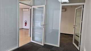  Atelier à louer 4 pièces 65 m²