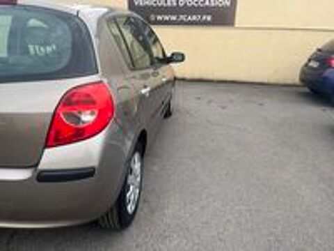 Clio III Clio 1.5 dCi 85 eco2 Privil&egrave;ge 2008 occasion 77170 Brie-Comte-Robert