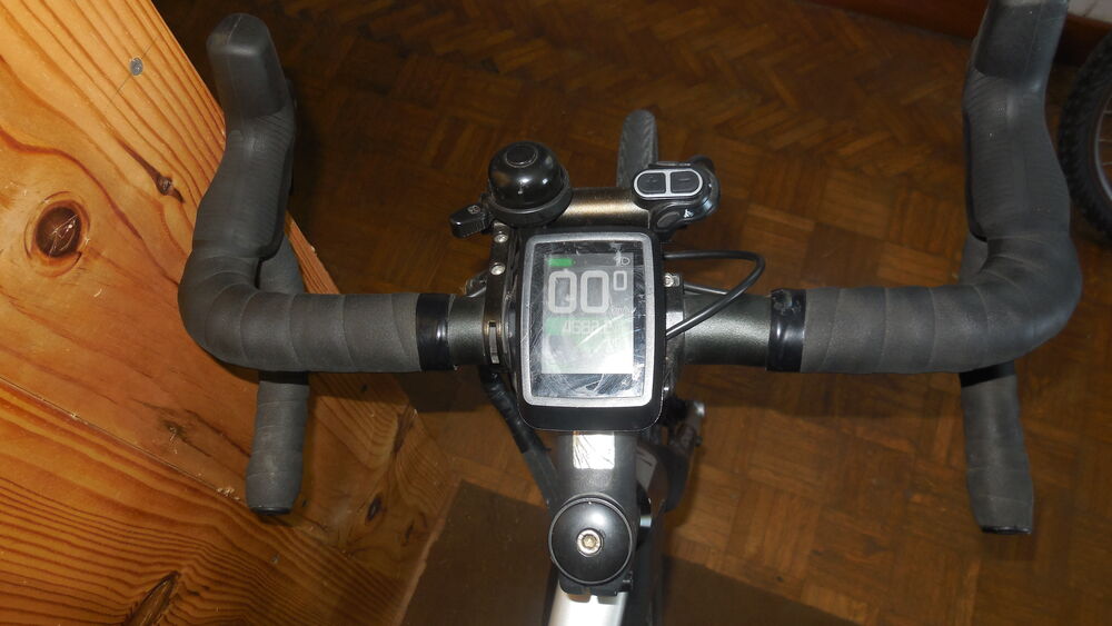V&eacute;lo-Route-electrique 
Vélos