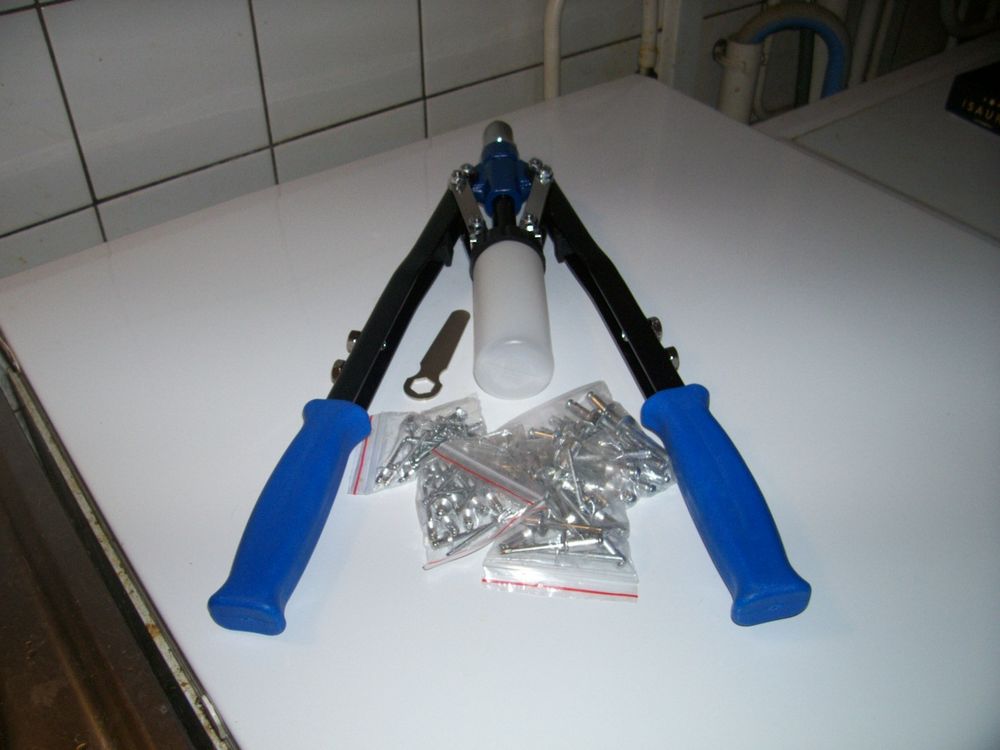 PINCE &agrave; riveter Bricolage
