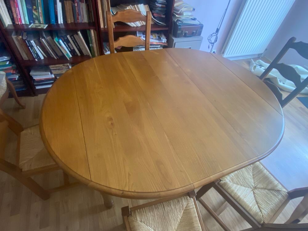 Salle &agrave; manger avec table extensible Meubles