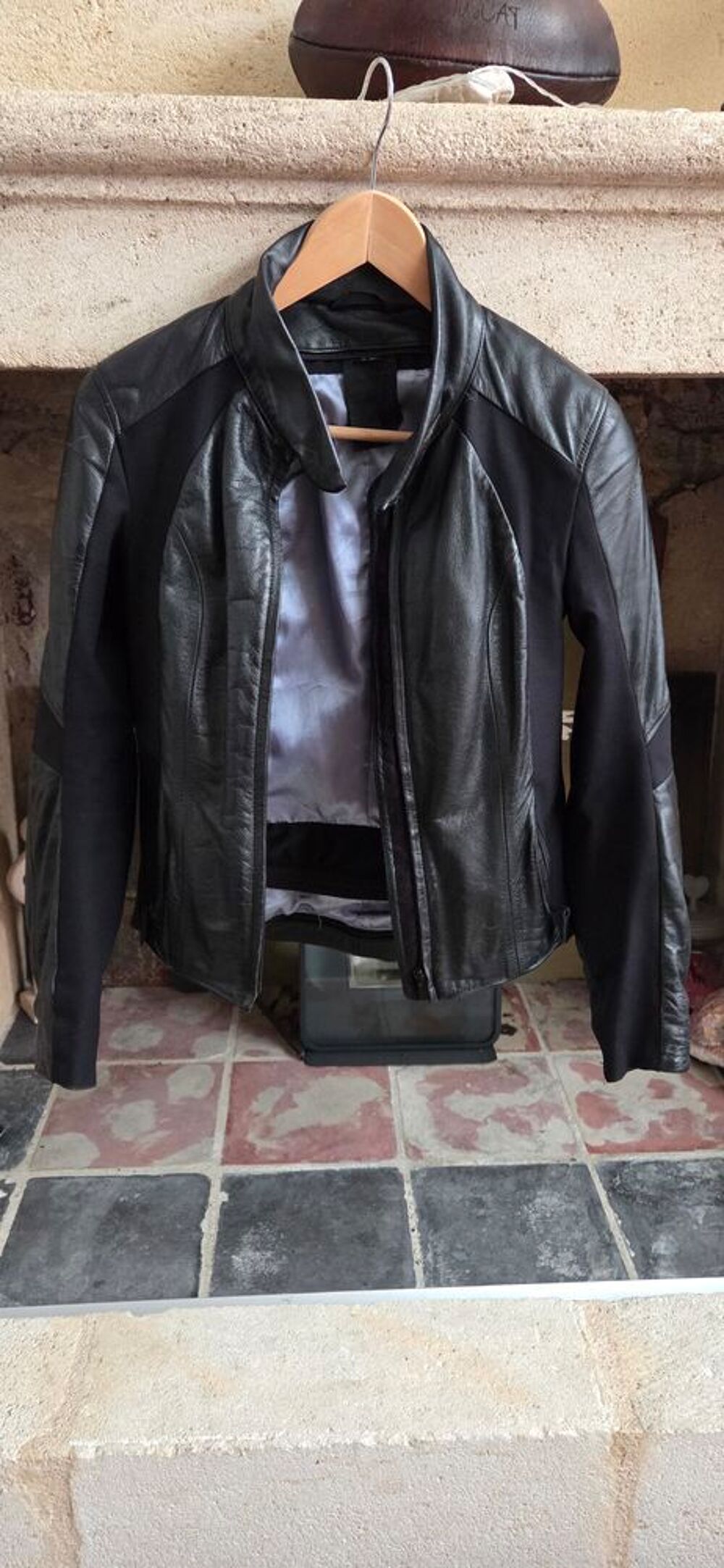 Blouson de moto femme en cuir cintr&eacute;e petite taille Vêtements
