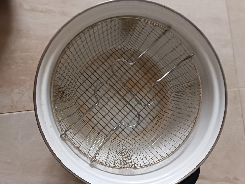 Marmite pour frire
Electroménager