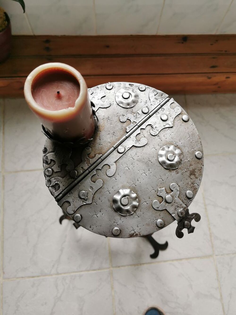 Ancien cendrier fer forg&eacute; Décoration