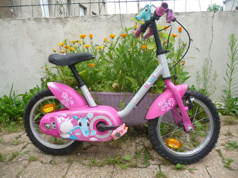 V&eacute;lo petite fille 5 / 6 ans Vélos