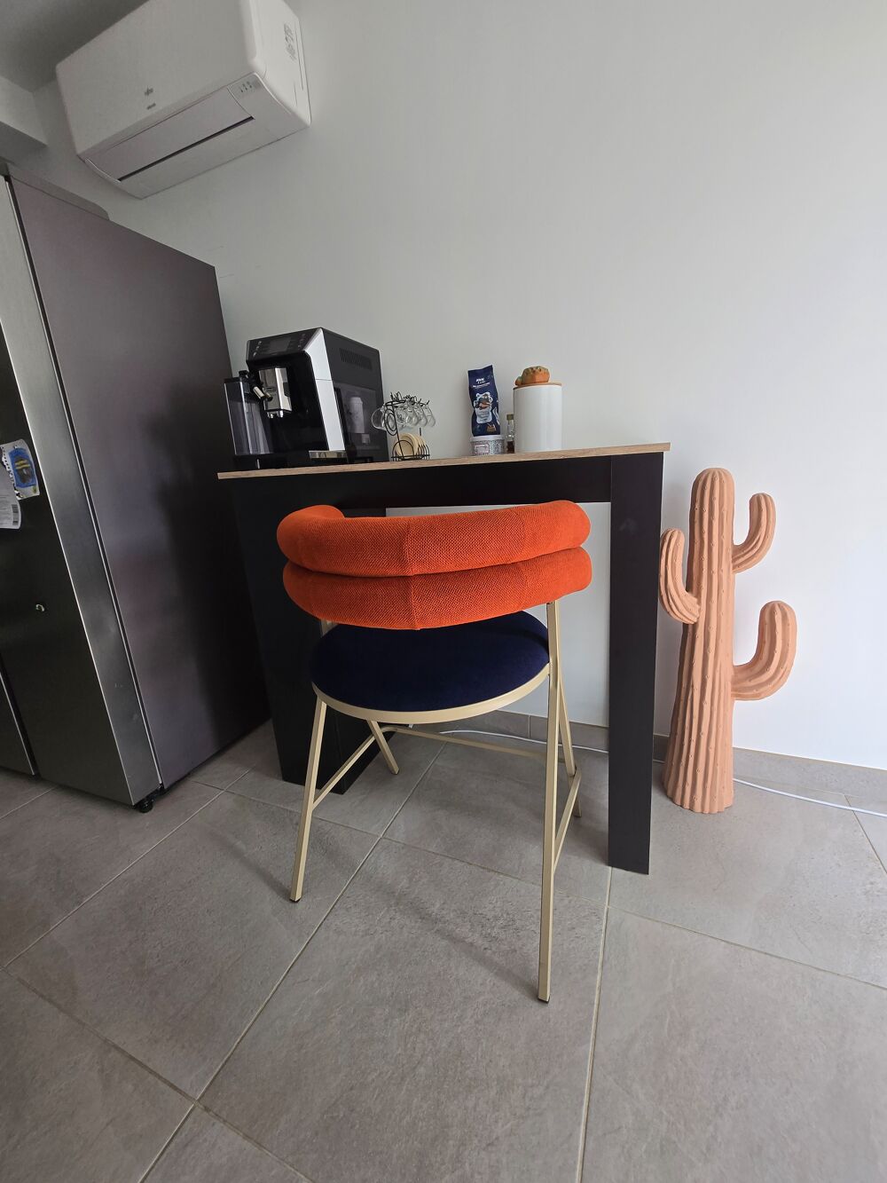 Bar avec ou sans chaise haute Meubles