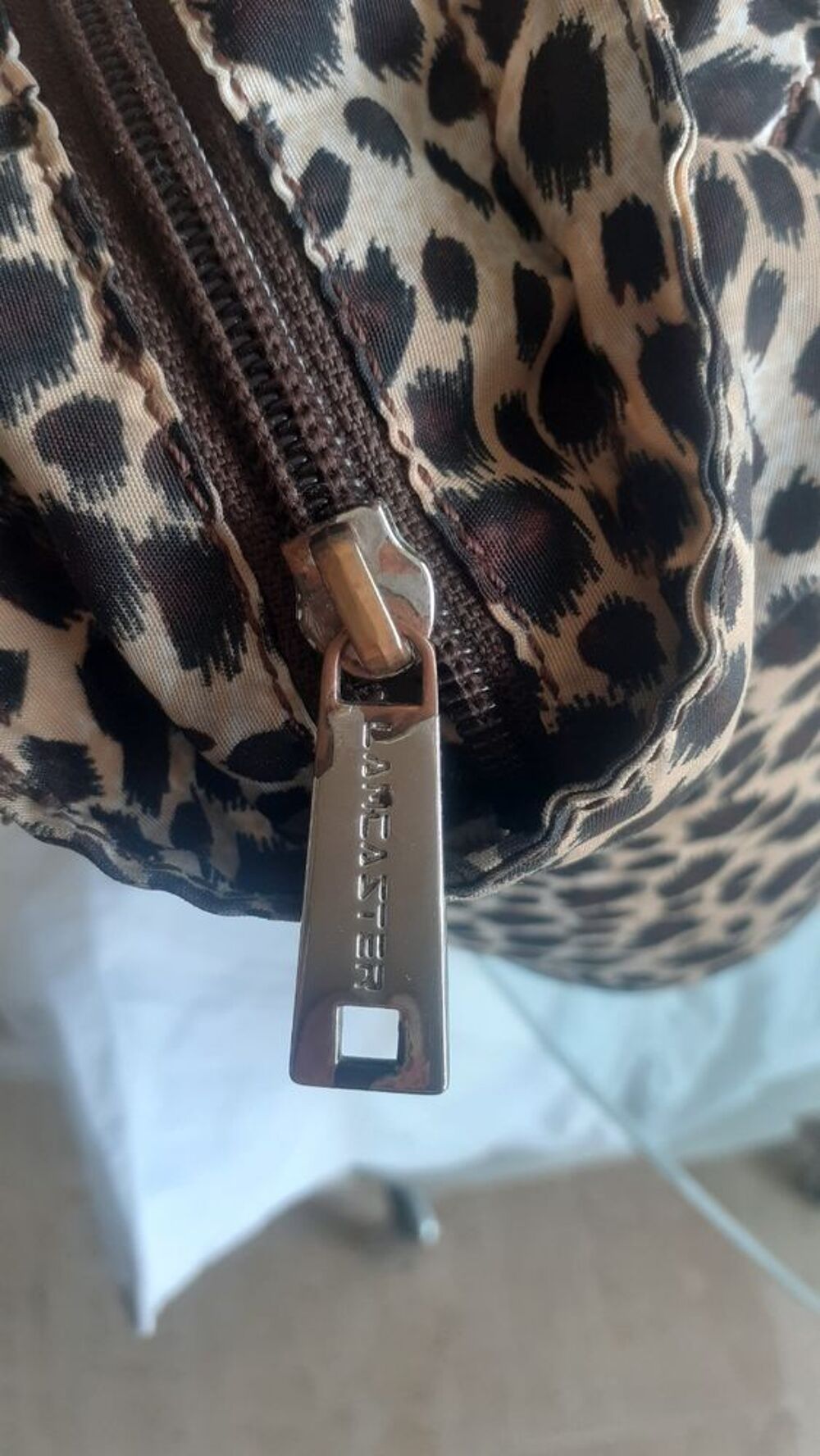 SAC BANDOULI&Egrave;RE /MAIN " LANCASTER" TISSUS "Animalier" Maroquinerie