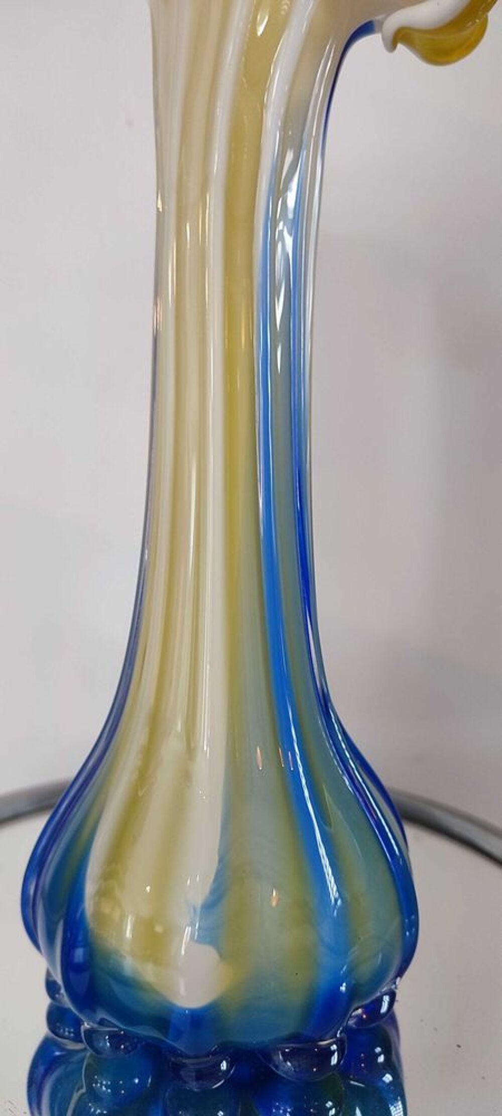 Vase en verre souffl&eacute; Murano Calla Lily ann&eacute;es 60-70 