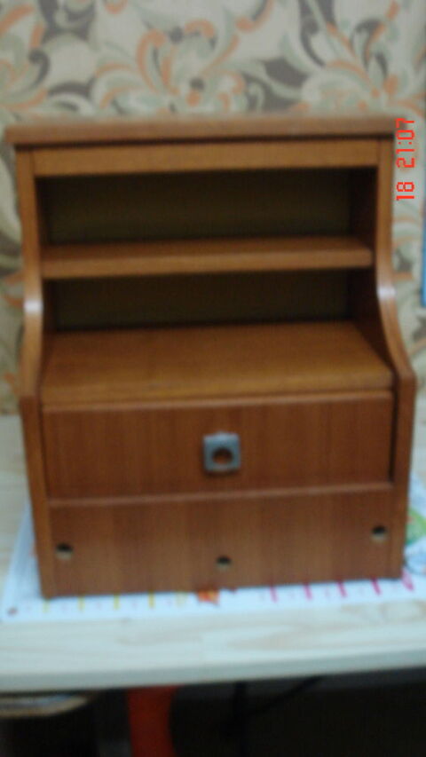 Petit meuble chambre ou salon Hangest-en-Santerre (80)