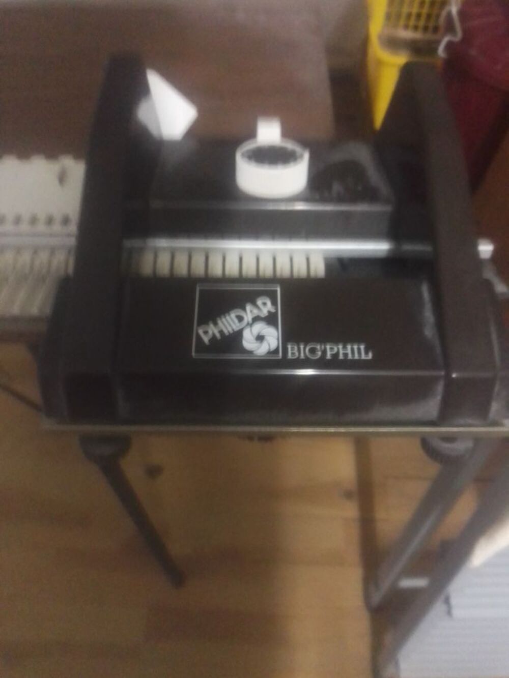 Machine &agrave; tricoter + table Marque PHILDAR BIG'PHIL Electromnager