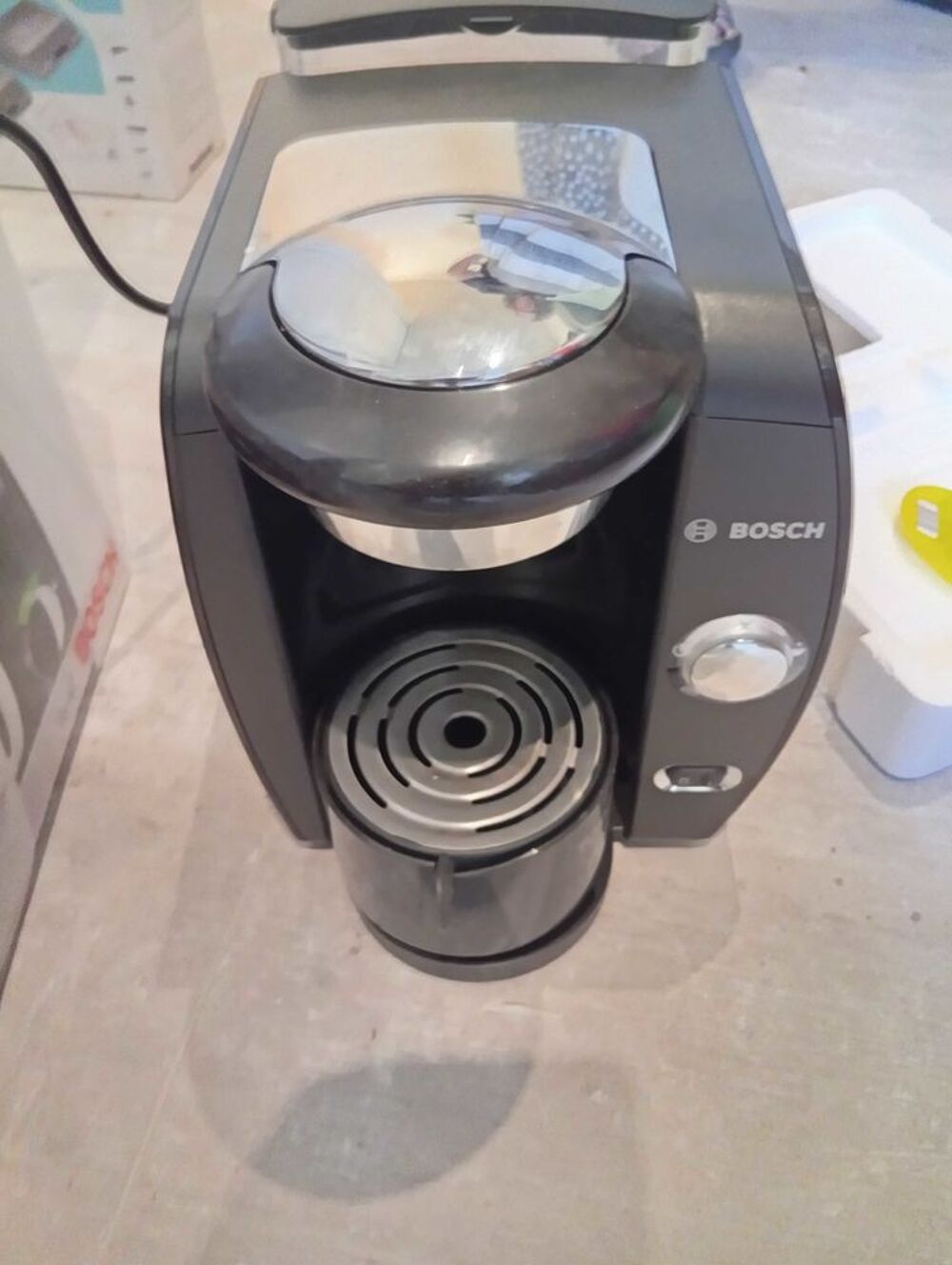 Tassimo t42 neuve Electroménager