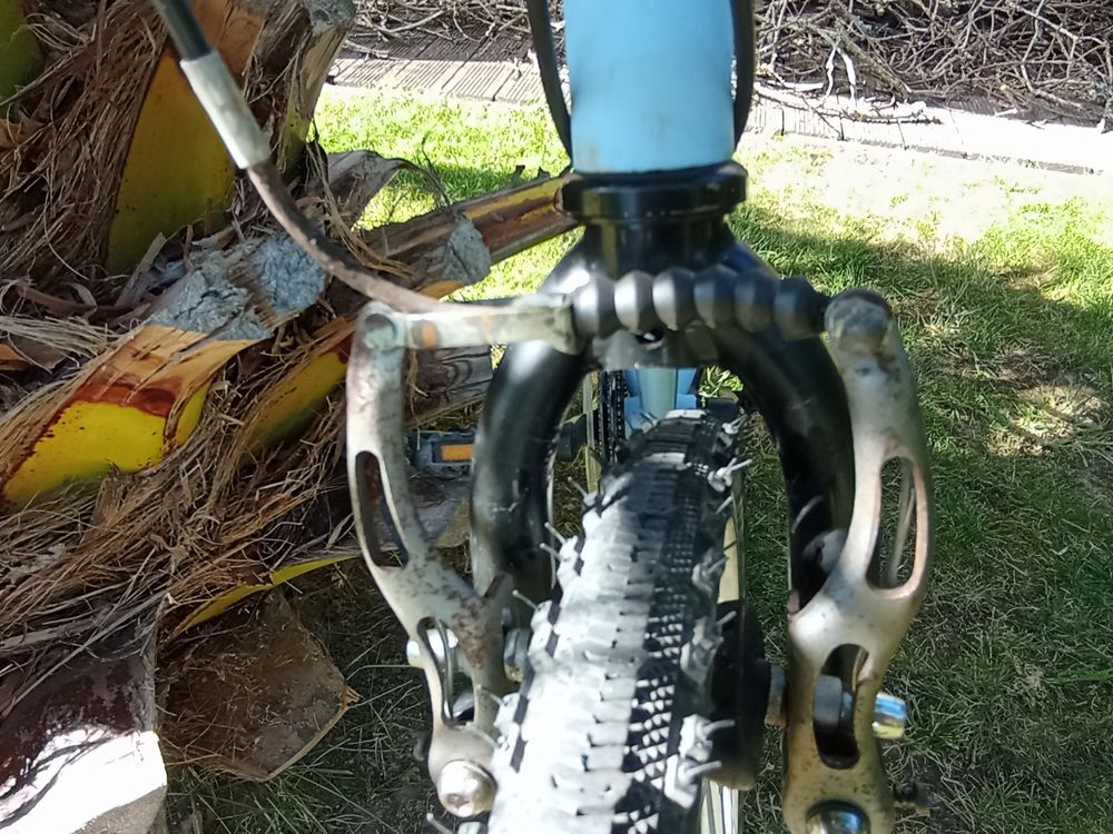 VTC v&eacute;lo tout chemin Decathlon femme taille S M. Vélos