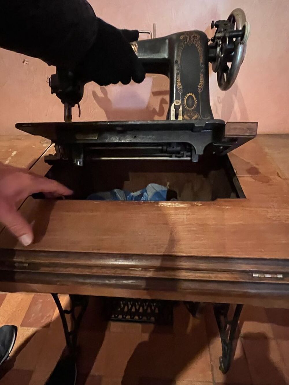machine a coudre 1950LA FRANCAISE de type SINGER 