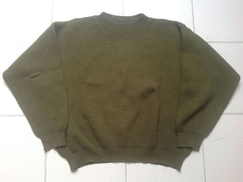 PULL VERT LAINE ET ACRYLIQUE KNITWEAR by STICKER 9 Trégunc (29)