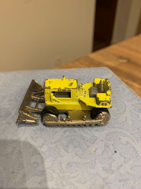 Jouet véhicule Majorette     Bulldozer Hanomag jaune 255   4 Saleilles (66)