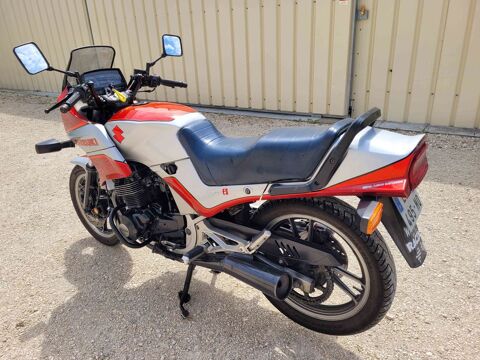 Moto SUZUKI 1985 occasion Cherisy 28500