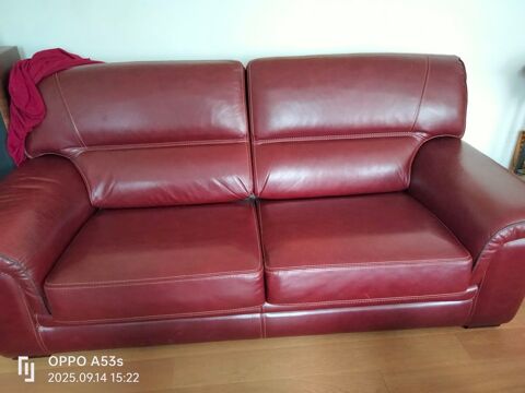 Canap� cuir bordeau contemporain achet� chez tout salon 300 Arni�res-sur-Iton (27)