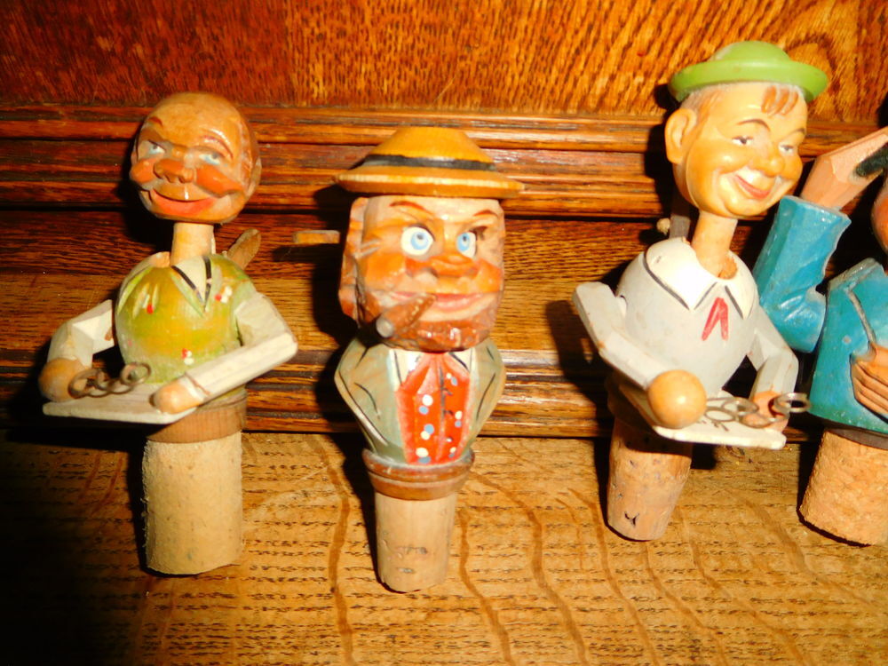 bouchons artisanaux anciens articul&eacute;s-automatis&eacute;s 