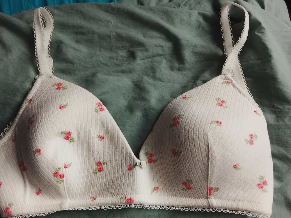 soutien gorge " Etam" Vêtements