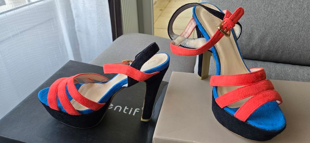 Jolies chaussures estivales Chaussures