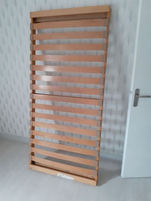 donne un sommier  lattes pour 1 personne 
l 0 Mantes-la-Jolie (78)