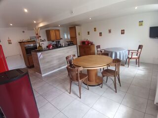  Maison � vendre 6 pi�ces 330 m� Sainte-agathe-la-bouteresse