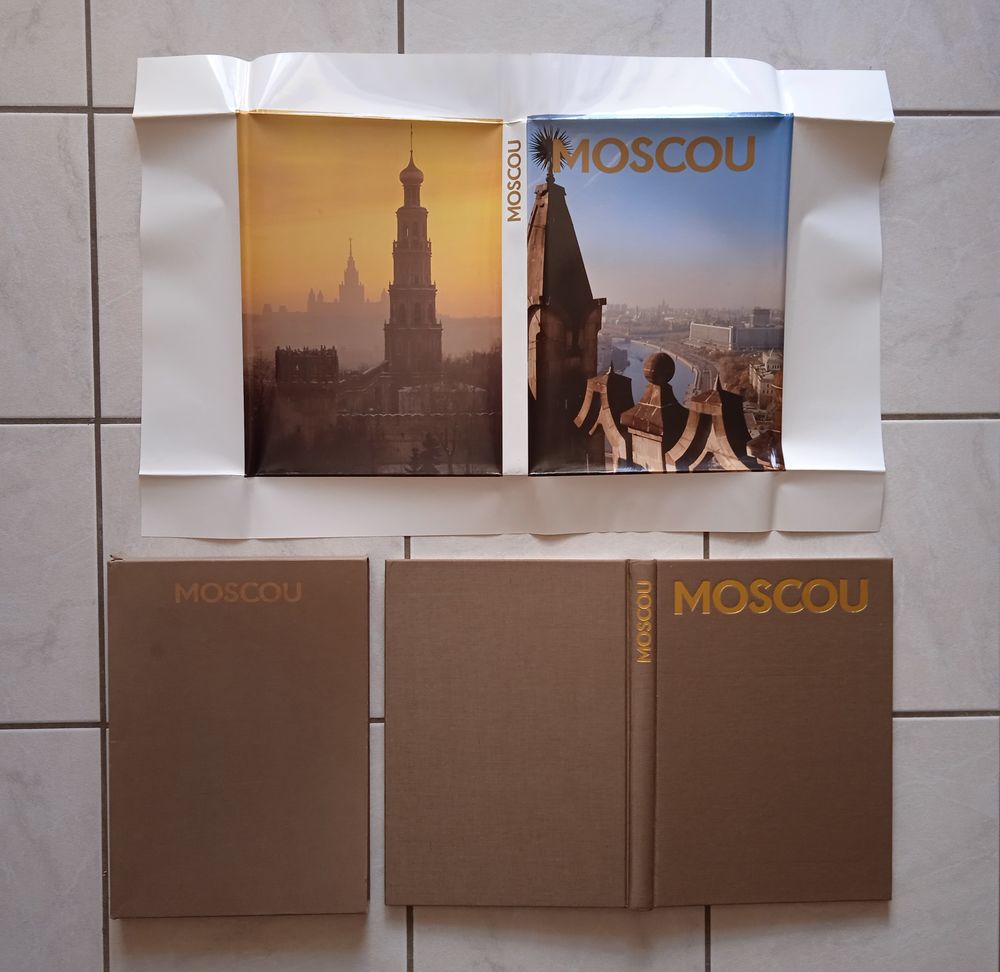 MOSCOU (Balanenko &amp; Rakhmanov) Livres et BD