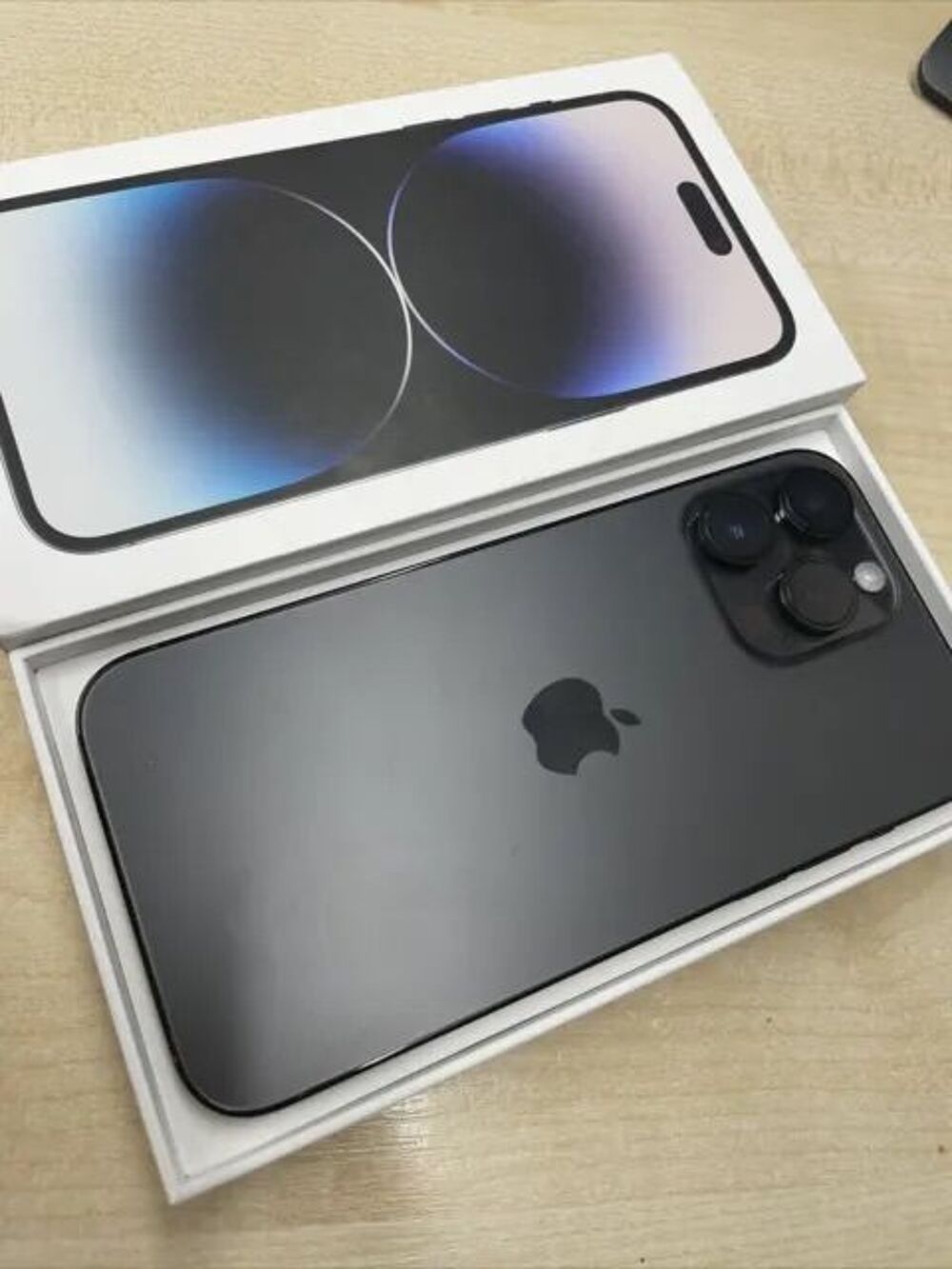 iPhone 14 pro 128g Téléphones et tablettes