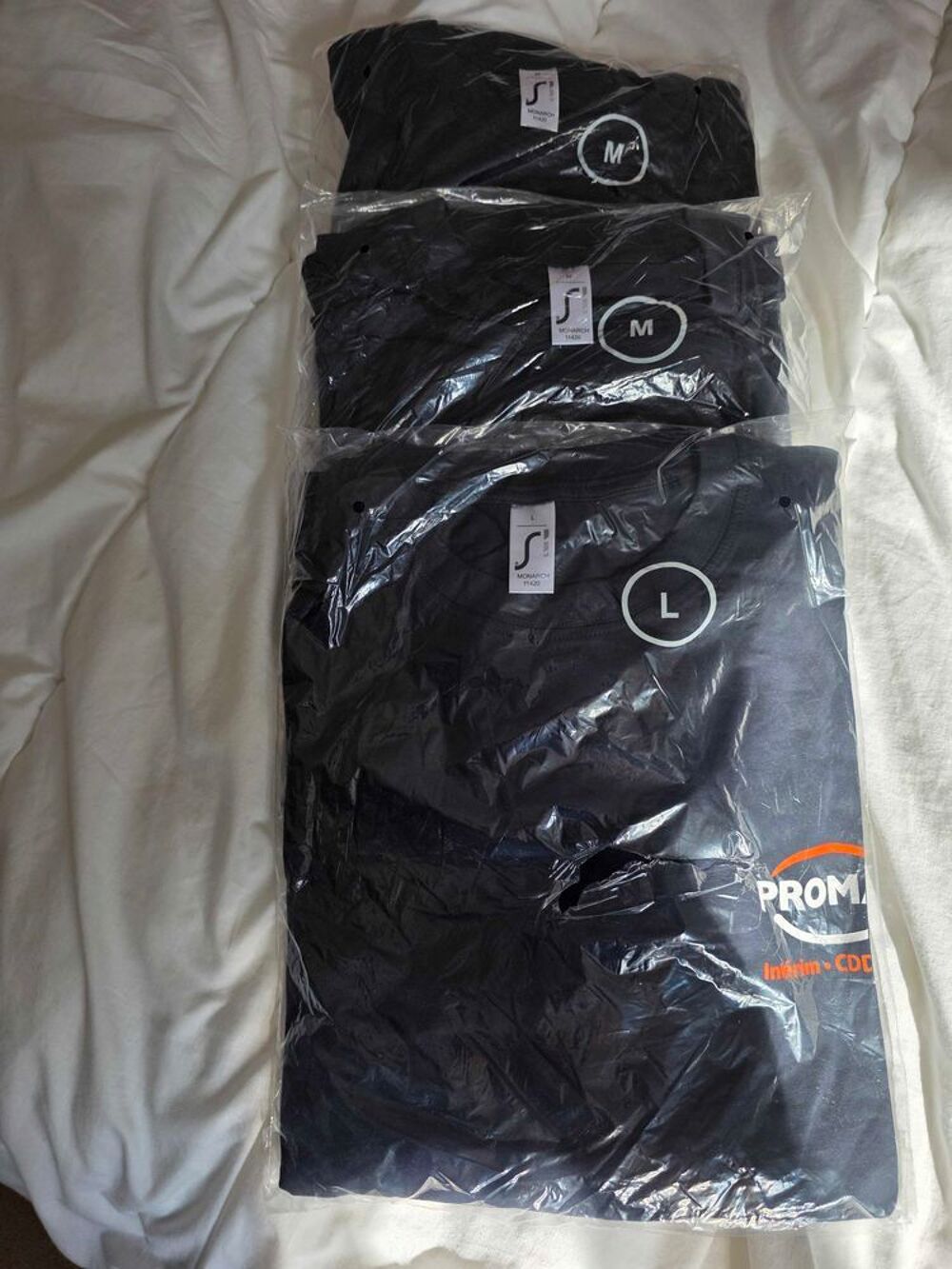 Lot de 3 t-shirt bleu neuf Vêtements