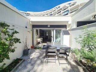 Vente Appartement Villa en 2ème ligne avec parking en sous-sol. La grande-motte