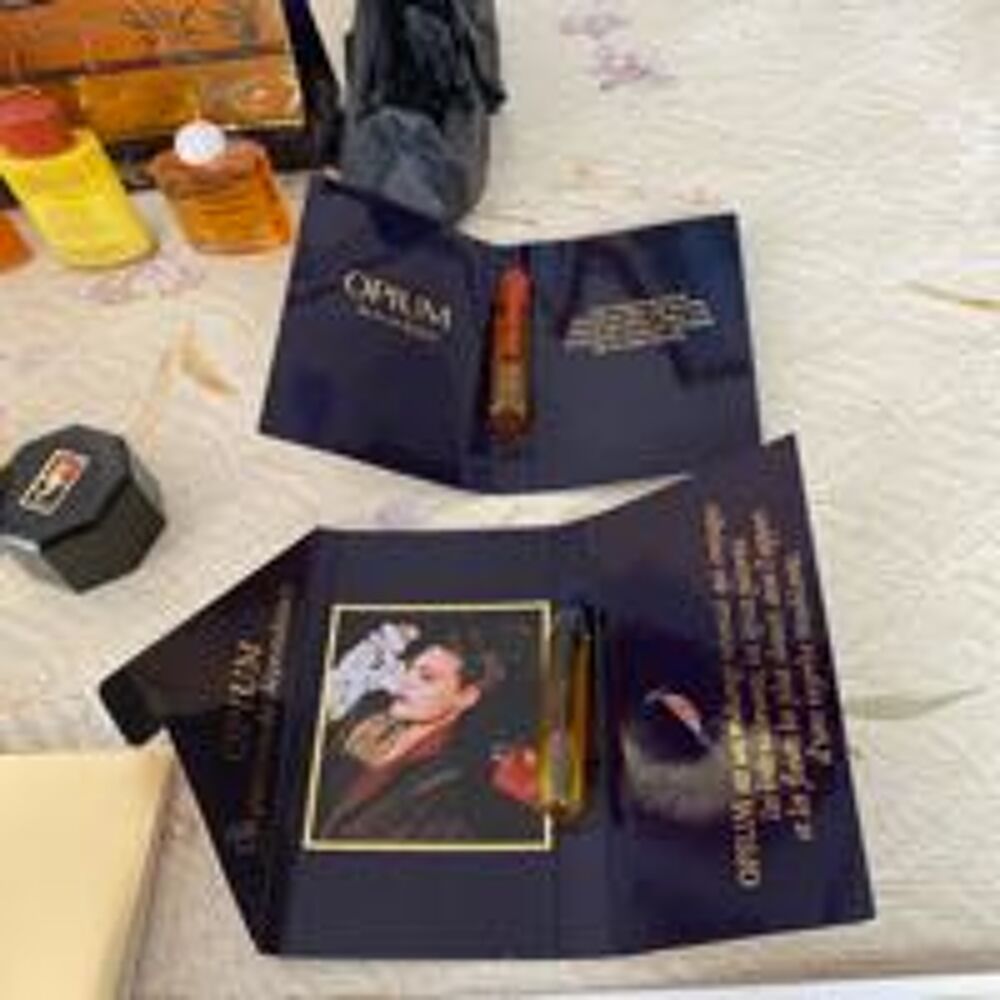 lot de miniature de parfum 