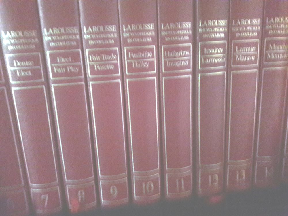 Larousse Encyclop&eacute;dique Livres et BD