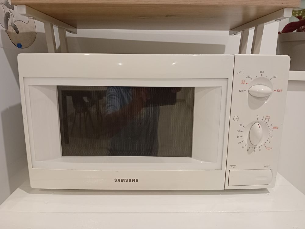 Micro-ondes Marque " Samsung " Electroménager