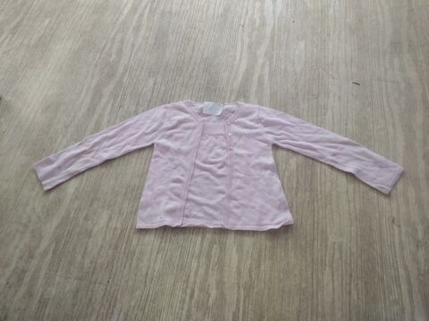 AN (11) - 5 ans - Gilet rose  T.C.F.  2 Paris 13 (75)