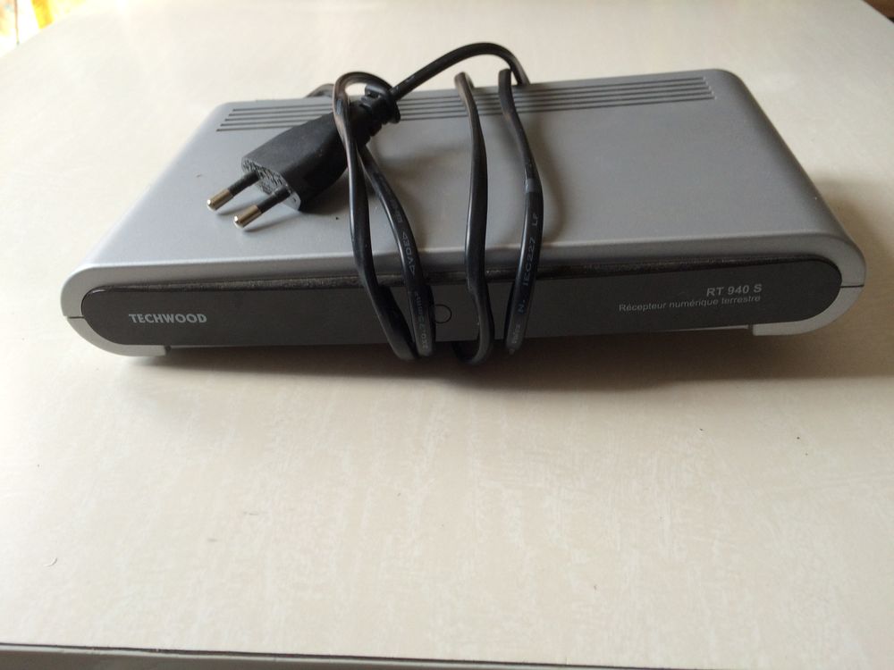 LECTEUR NUMERIQUE TERRESTRE Audio et hifi