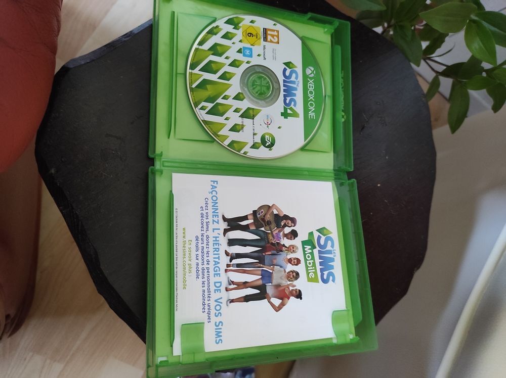 les sims 4 Consoles et jeux vidéos