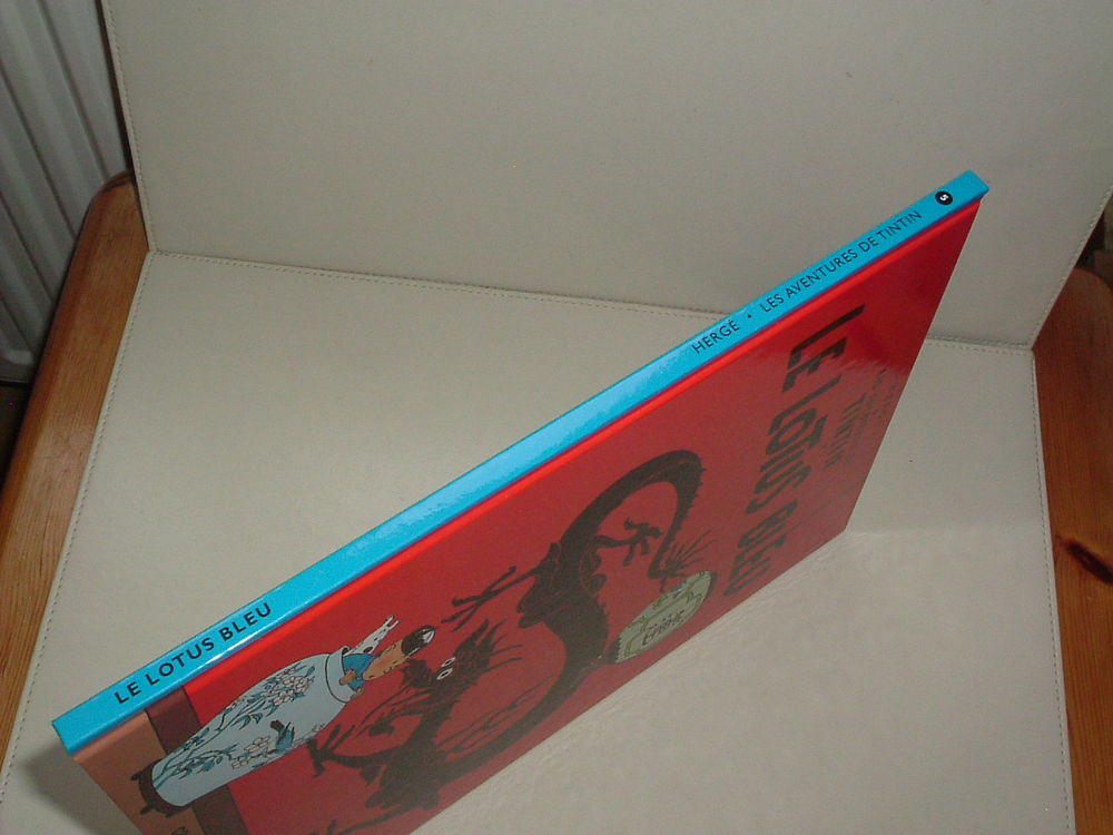 BD Tintin " Le Lotus Bleu " Livres et BD
