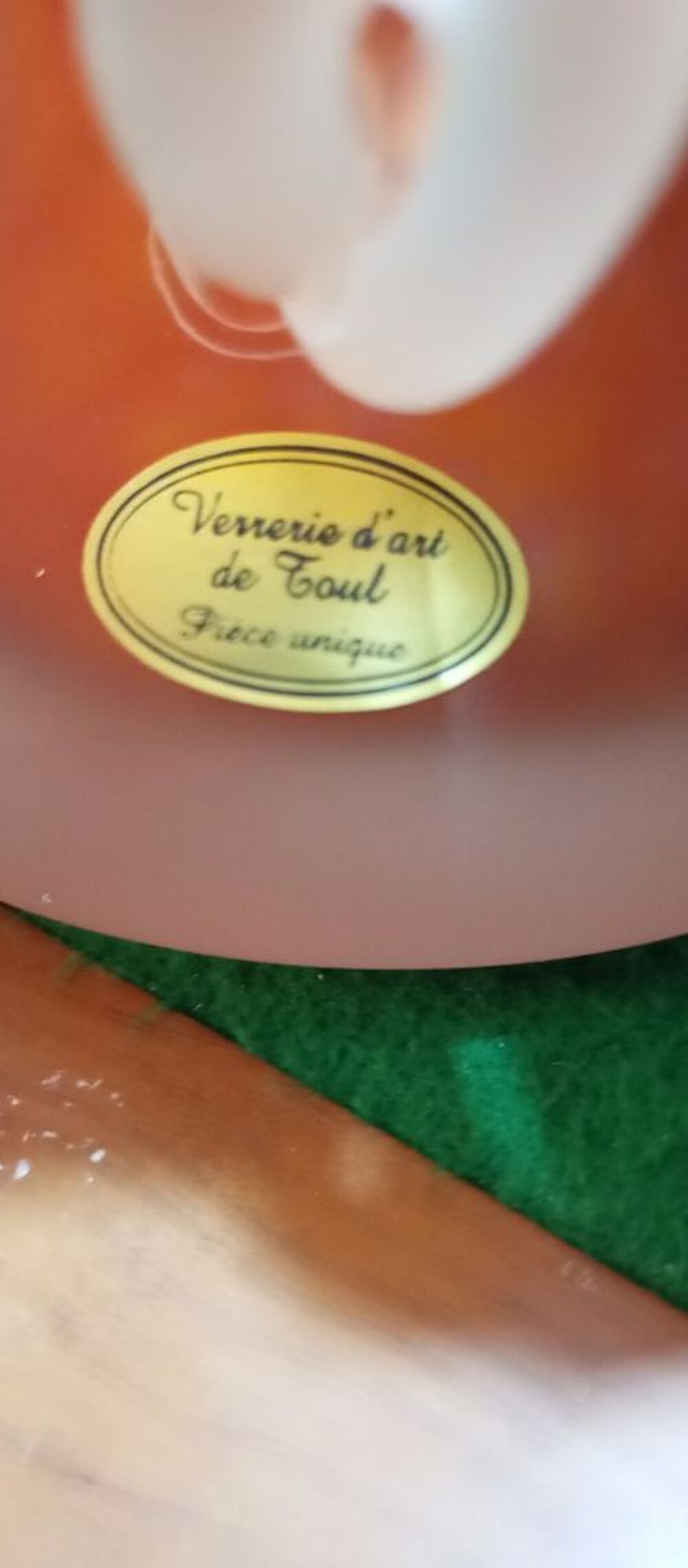 Superbe vase arum en p&acirc;te de verre sign&eacute; Décoration