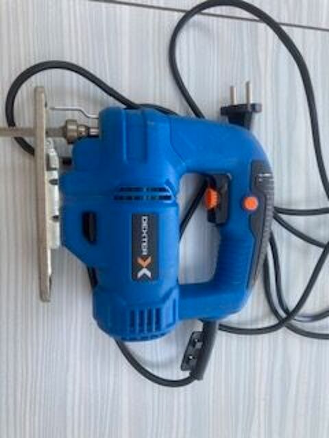 scie sauteuse dexter 500 w 10 Combrand (79)