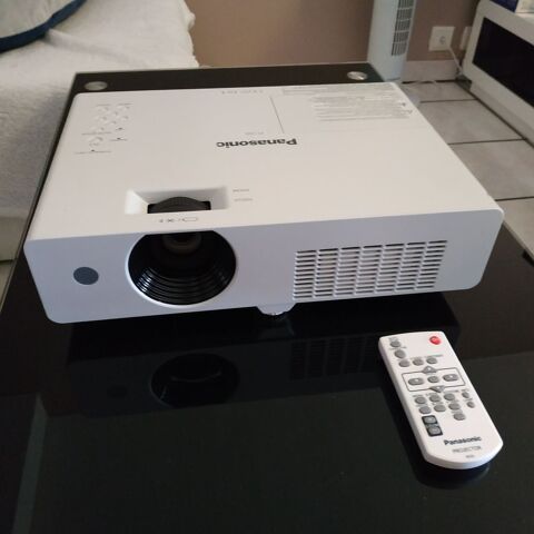 Videoprojecteur Panasonic 160 Le Bourget (93)