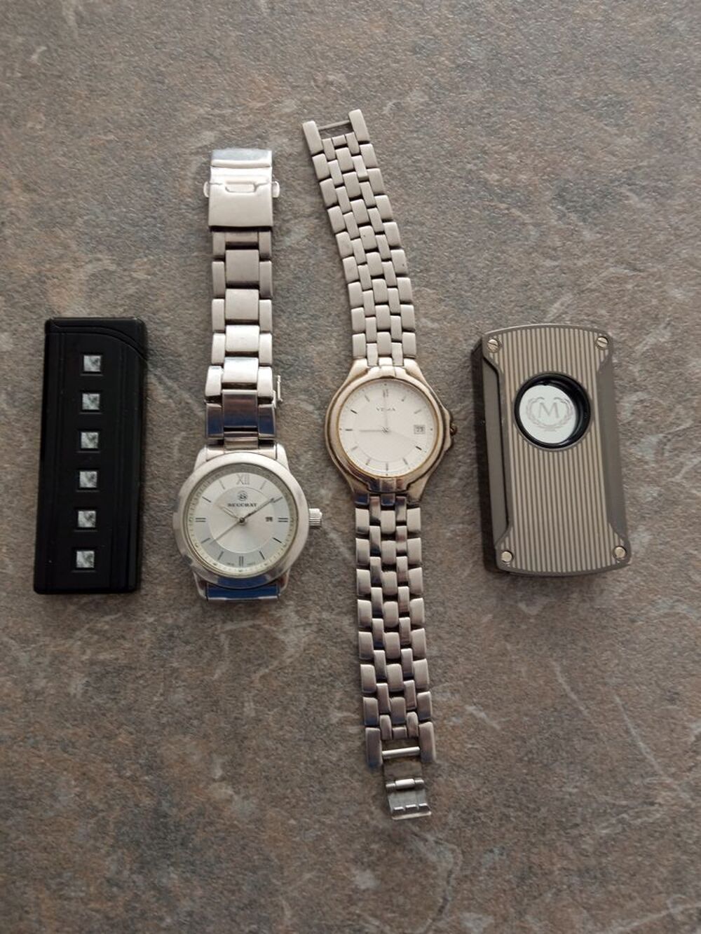 MONTRES ET BRIQUETS Bijoux et montres