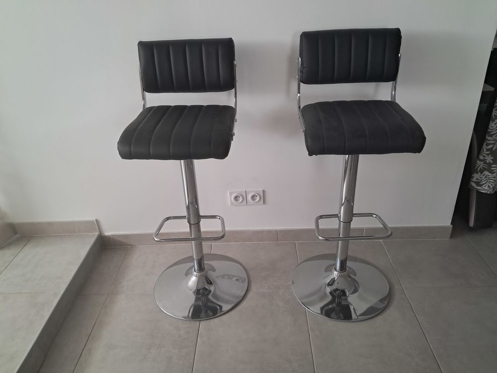 2 tabourets de bar Meubles