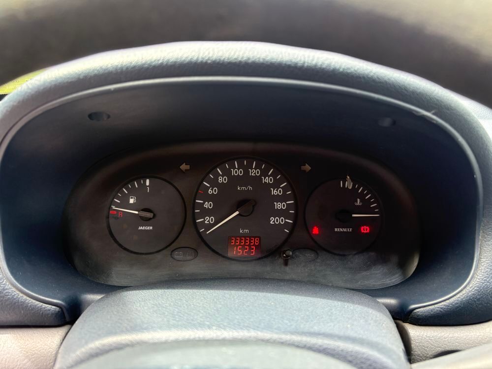 Clio II CLIO SOCIETE 1.9 D - 55 2000 occasion 95610 &Eacute;ragny