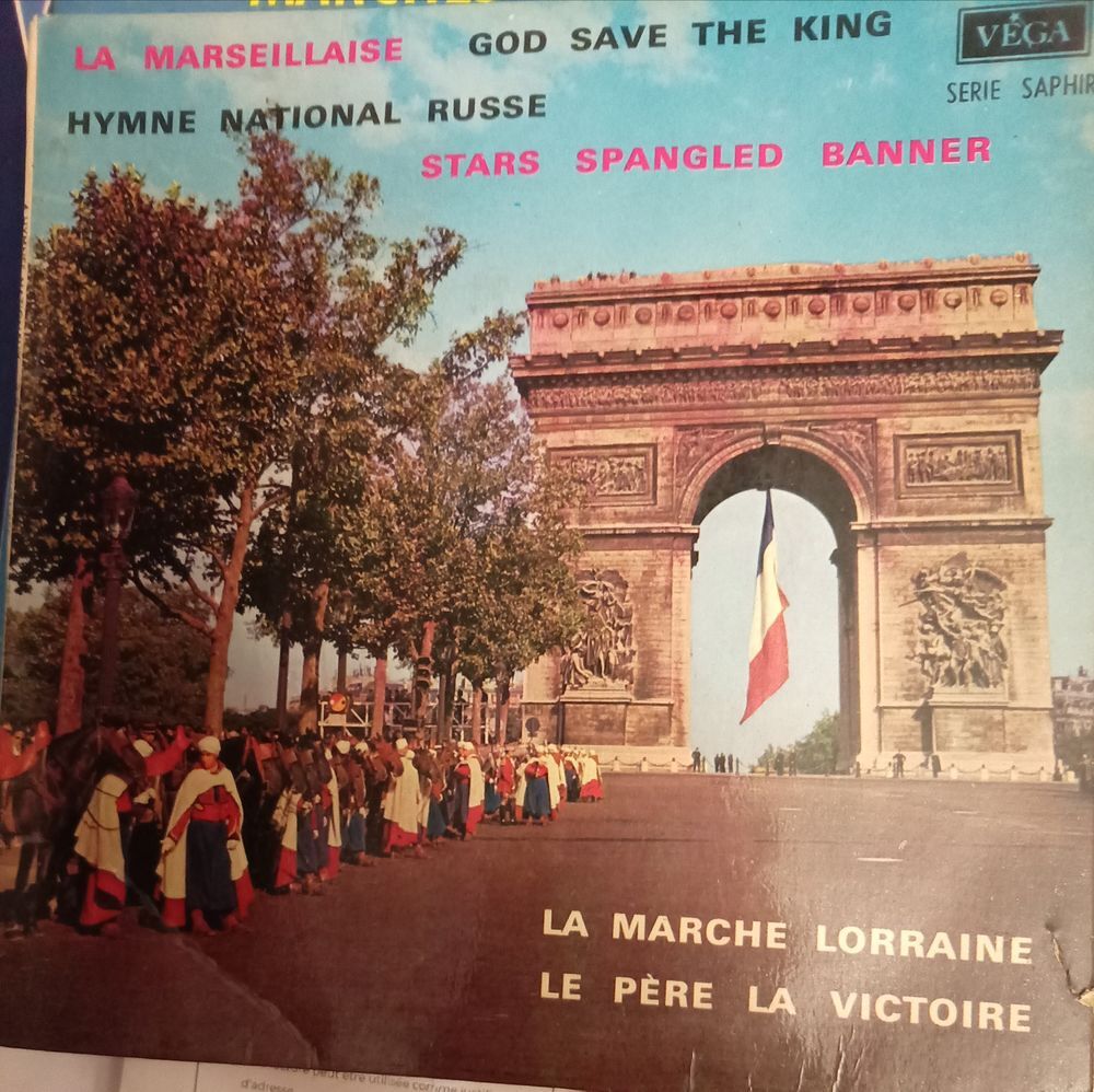 MUSIQUE MILITAIRE / 4 X DISQUES VYNIL 45 TOURS / CD et vinyles