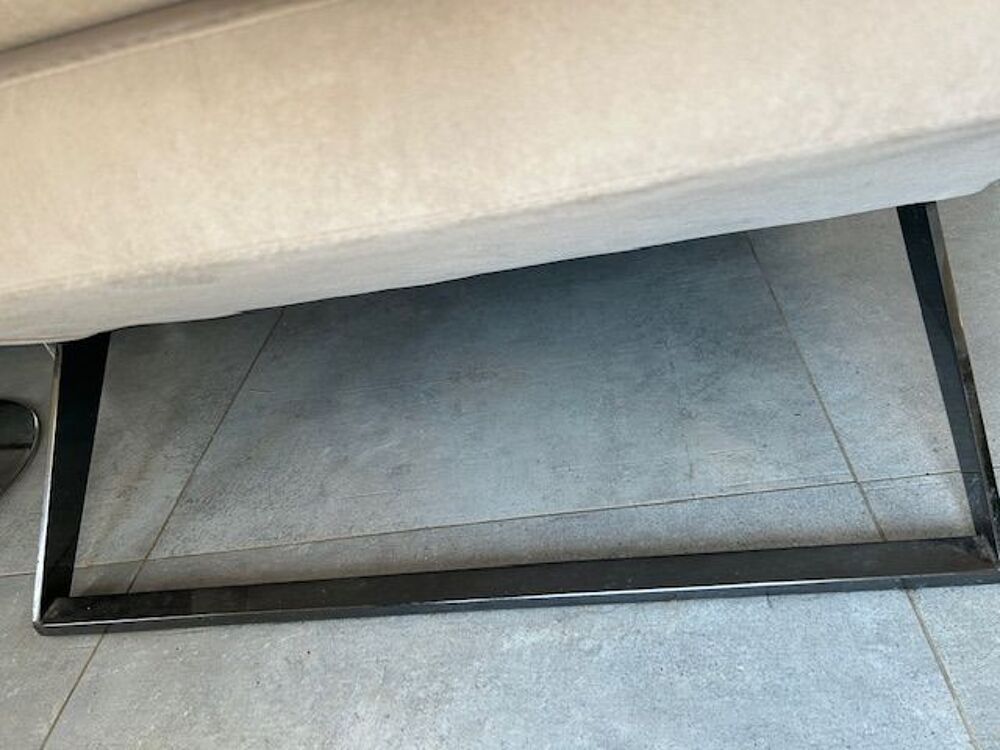 Divan fait sur mesure en cuir/daim Meubles