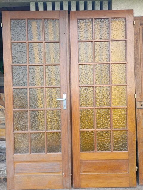 Double porte vitrée en bois massif €  style ancien Lure (70)