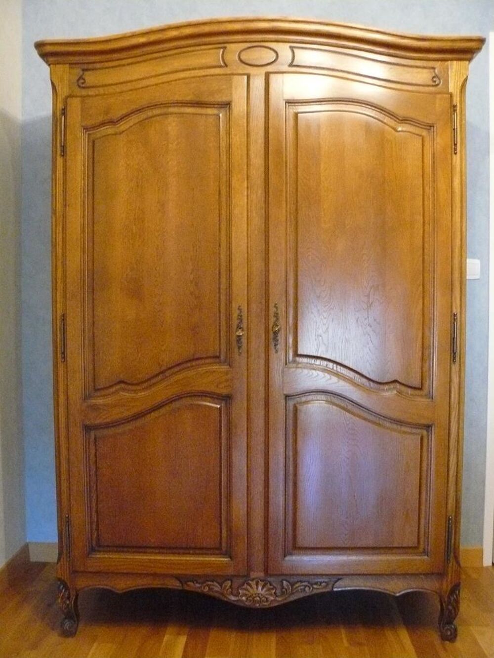 ARMOIRE LOUIS XV EN CHENE Meubles
