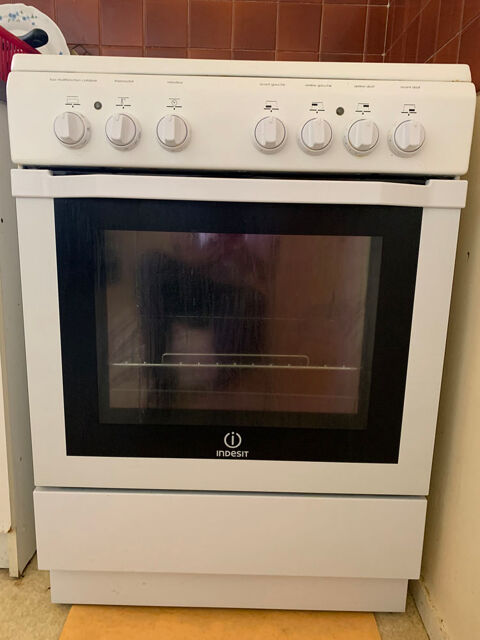 cuisinire INDESIT en trs bon tat. 150 Deuil-la-Barre (95)